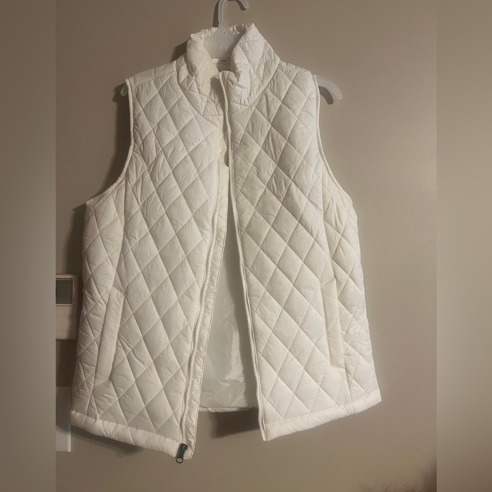 TIME AMD TRU WHITE VEST